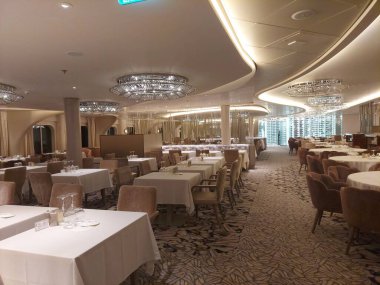 Miami USA, 15 Ocak 2022 Yolcu gemisinde iyi bir yemek restoranı