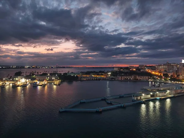 サンフアンプエルトリコ2021年11月16日クルーズ港からの美しい夕日 — ストック写真