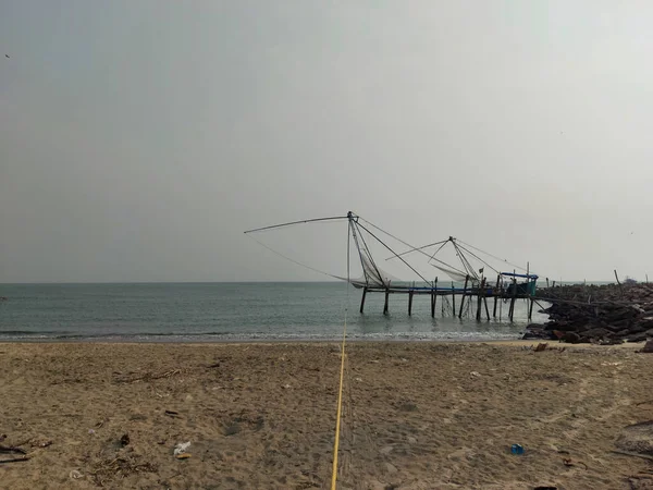 Chinesisches Fischernetz Munambam Strand Kerala Indien Und Launischer Himmel — Stockfoto
