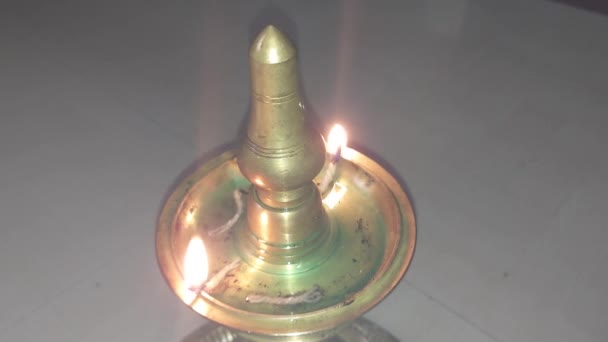 Nilavilakk Tradycyjna Lampa Zapalana Świcie Zmierzchu Szczególnie Świątyniach Domu Oraz — Wideo stockowe