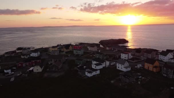 Bonavista Newfoundland Canada September 2022 Aerial Sunset Tracking Shot Colourful — Stock Video