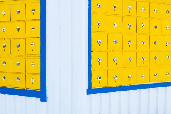 Briefkästen Für Wohngebäude — Stockfoto