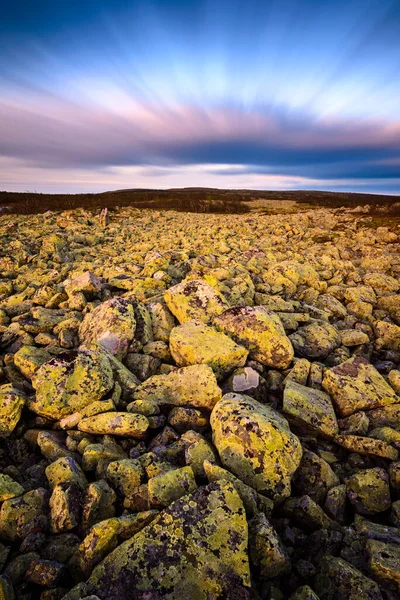 Klippor Och Dramatisk Himmel Dalarna — Stockfoto