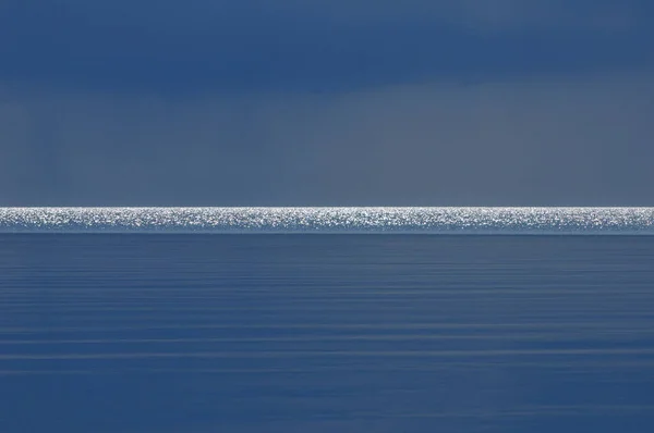 Céu Azul Horizonte Sobre Lago Suécia — Fotografia de Stock