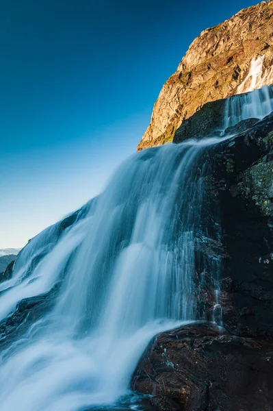 Norveç Jotunheimen Ulusal Parkı Nda Şelale — Stok fotoğraf