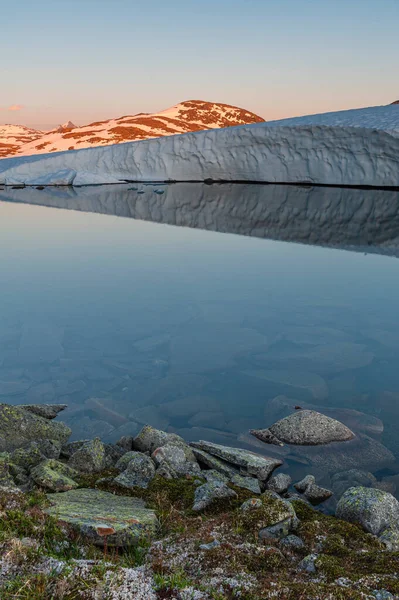Lac Glace Devant Les Paysages Montagne Norvège — Photo