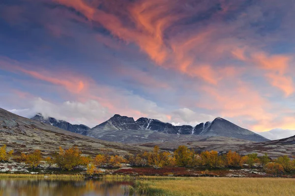 Západ Slunce Nad Pohořím Rondslottet Národním Parku Rondane Norsko Evropa — Stock fotografie