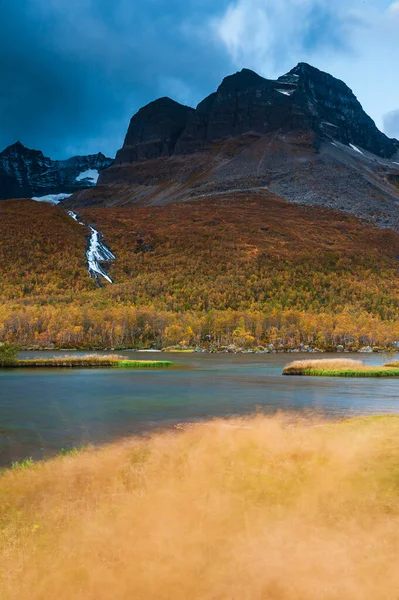 Schöne Landschaft Mit Bergen Norwegen — Stockfoto