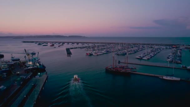 Sunset Brixham Marina Harbour Drone Brixam Devon Αγγλία Ευρώπη — Αρχείο Βίντεο