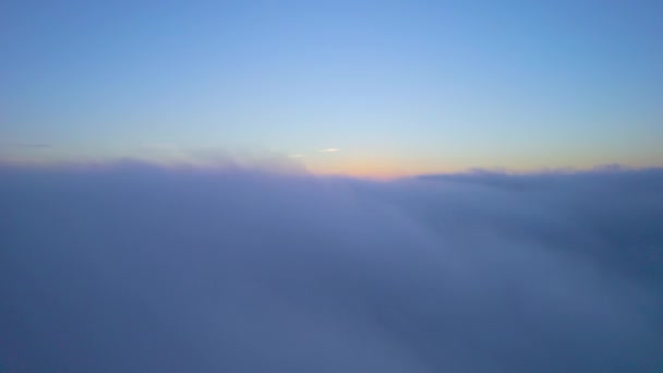 Ανατολή Ηλίου Πάνω Από Την Ομίχλη Από Ένα Drone Devon — Αρχείο Βίντεο