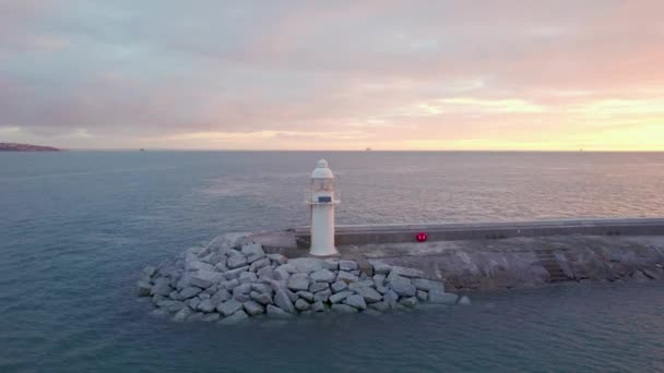 Sunrise Brixham Lighthouse Drone Brixham Devon Inglaterra Europa — Vídeo de Stock