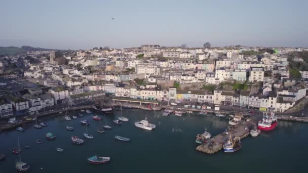 Panorama Brixham Marina Puerto Desde Dron Torbay Devon Inglaterra — Vídeos de Stock