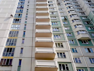 Gündüz vakti Moskova 'da Rus tarzı Modern Konut Binası