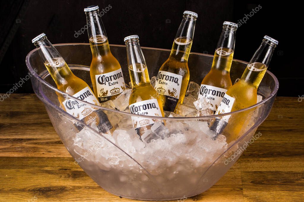Rio de Janeiro, RJ, Brazil. 07.01.2022. bottles of Corona beers on ice