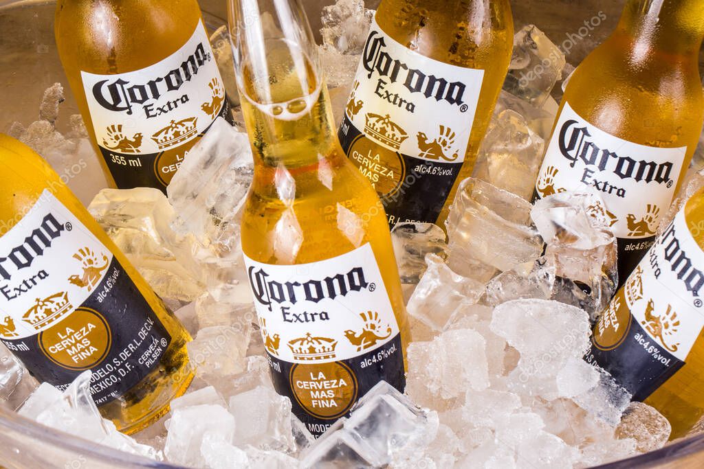Rio de Janeiro, RJ, Brazil. 07.01.2022. bottles of Corona beers on ice