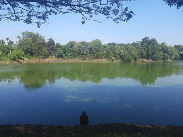 Die Atmosphäre Auf Dem Blauen See Indonesien Die Atmosphäre See — Stockfoto