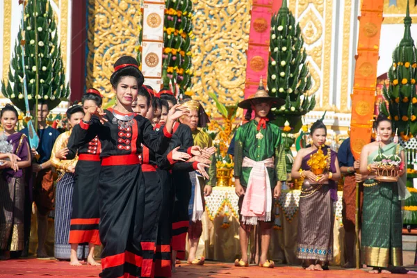 Nakhon Phanom Thailand Oktober 2020 Oidentifierade Människor Traditionell Dans Parad — Stockfoto