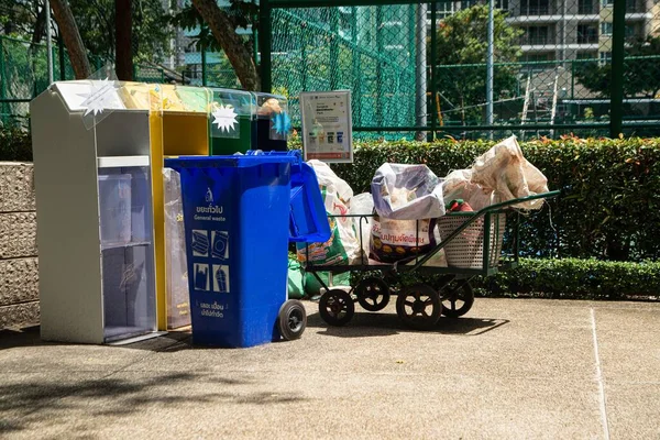 Bangkok Thailand June 2022 Garbage Bins Arranged Neatly Beautifully Easy — Stock Photo, Image