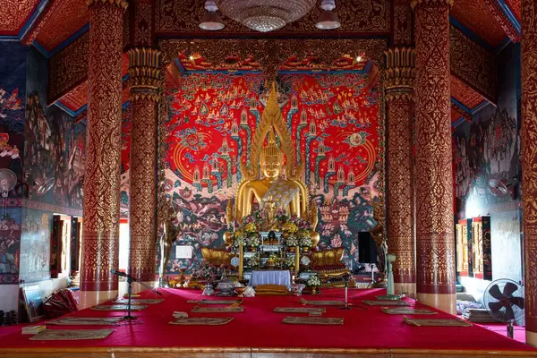 Golden Sitting Buddha Main Church Wat Phra Choeng Chum Worawihan — Foto de Stock