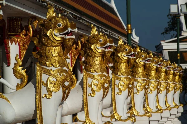 Leo León Sirve Como Protección Preservar Lugar Wat Phra Que — Foto de Stock