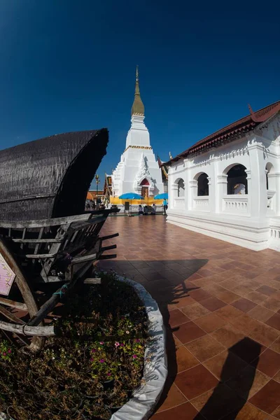 Sakon Nakorn Thailand Dezembro 2018 Ancient White Pagoda Wat Phra — Fotografia de Stock