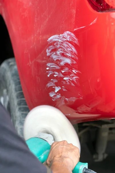 Close Body Repair Tool Removing Scratches Removing Uneven Paint Polishing — Stockfoto