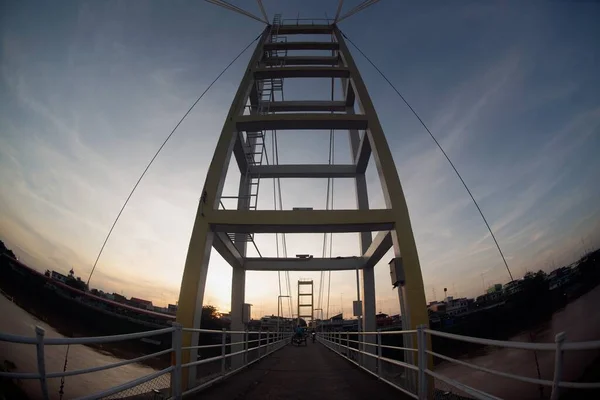 Pedestrian Bridge Rivers Streams Canals — 스톡 사진