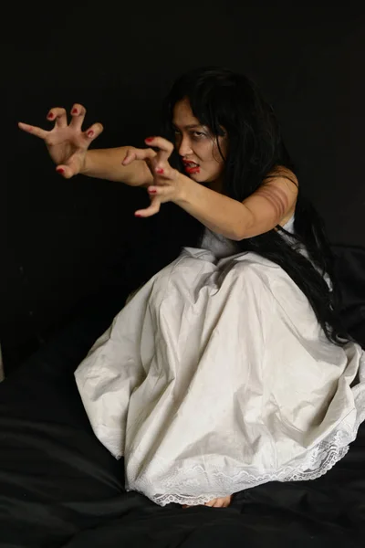 Днем Хеллоуина Женщине Призраке Азіатський Привид Або Зомбі Жах Моторошний — стокове фото