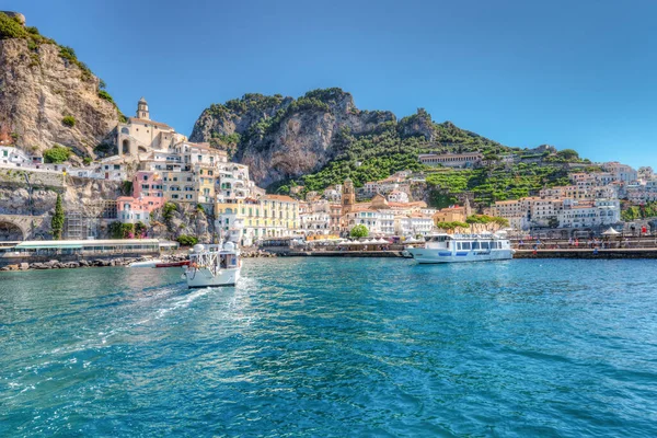 Amalfikusten Italien Juli 2021 Spektakulär Utsikt Från Havet Över Staden — Stockfoto