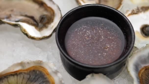 Oyster Delicacy Beautifully Presented Platter Oyster Sauce Ice Fresh Lemon — Stock Video