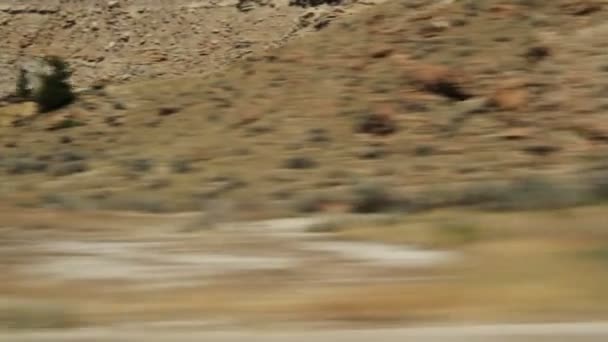 Driving Past Wyoming Hills — Videoclip de stoc