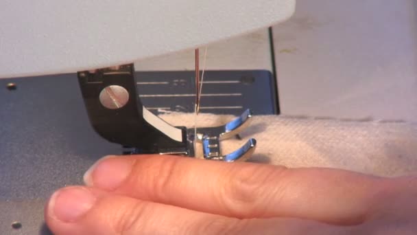 Máquina de coser — Vídeo de stock