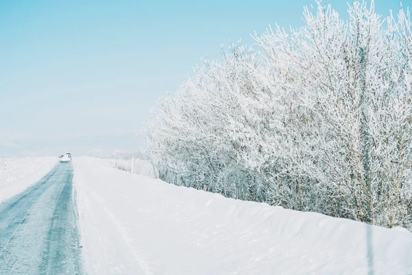 Снігова Дорога Серед Полів Гір — стокове фото