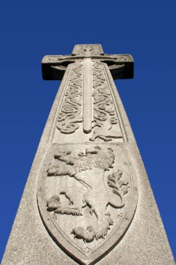 Edinburgh, İskoçya - 02 Kasım 2006: İskoç At Anıtı, Boer Savaşı sırasında ölen İskoç Alayı 'nın anısına yapılan Kelt haçı..