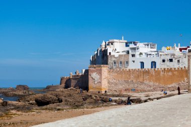 Essaouira, Fas - 29 Ocak 2019: Essaouira çevresindeki güçlendirilmiş duvarlar.