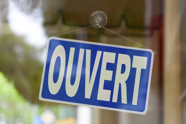 Close Blue Sign Window Shop Displaying Message French Ouvert Meaning — 图库照片