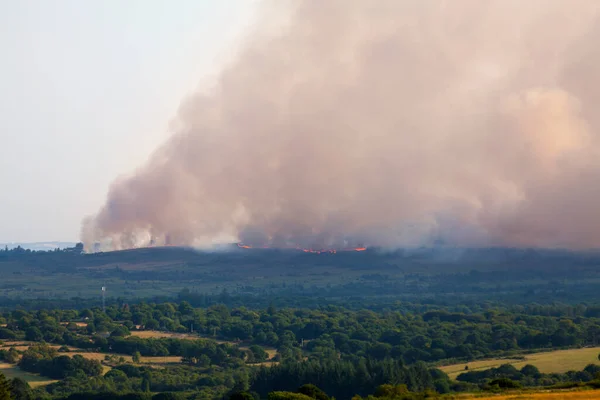 View Roc Bichourel Fire Ravaging Brasparts Monts Arree Fire July — 스톡 사진