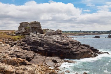 Coastline of Landunvez with the rocks of the pointe de Landunvez.