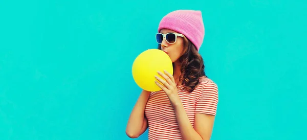 Fashionable Portrait Stylish Cool Young Woman Inflating Chewing Gum Wearing — 스톡 사진