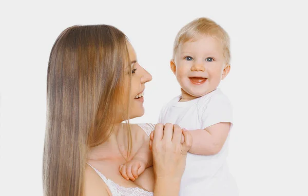 Portret Van Vrolijke Lachende Moeder Baby Spelen Samen Een Witte — Stockfoto
