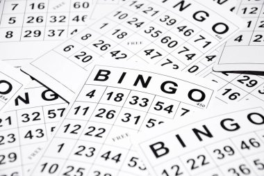 Hafif bir arka planda bir bingo ya da loto oyunu için çok kart var. Rus Lotosu dünya çapında klasik bingo oyunuyla aynı kurallara sahiptir..