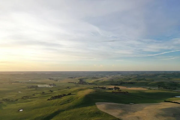 Drohne Fliegt Über Rinderfarm Australien — Stockfoto