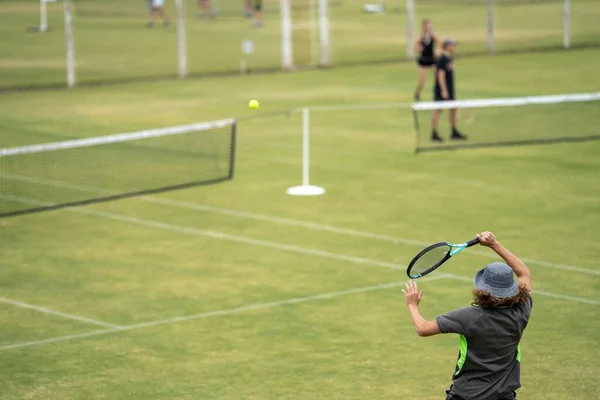 Amateur Jugando Tenis Torneo Partido Hierba Halle Germany —  Fotos de Stock