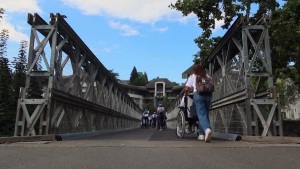 Lourdes Prancis Agustus 2021 Peziarah Mendampingi Staf Pasien Dan Orang — Stok Video