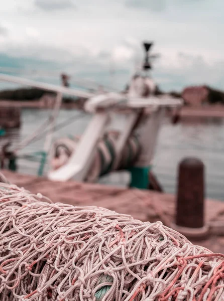 Honfleur海岸上准备进一步使用的渔网 — 图库照片
