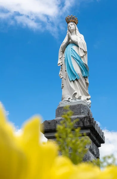ルルド フランス 2021年8月28日 聖母マリアの像 ルルドの私達の女性 — ストック写真