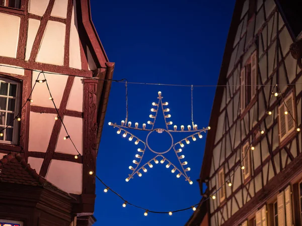 Decoraciones Iluminación Navideñas Colmar Alsacia Francia — Foto de Stock
