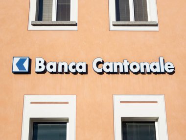 Poschiavo, İsviçre - 19 Ocak 2022: Banca Cantonale, İsviçre 'nin başkenti İsviçre' de bulunan bir kanton bankasıdır.