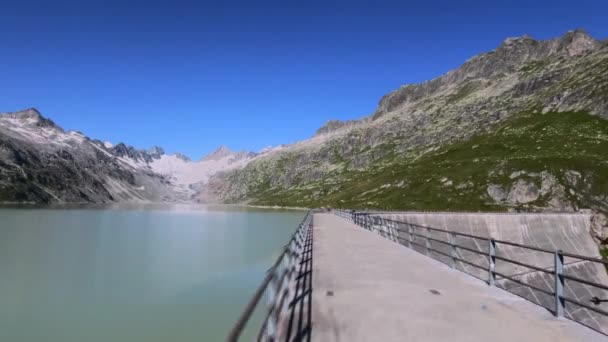 Guttannen Suiza Agosto 2021 Hiperlapso Largo Presa Del Lago Oberaarsee — Vídeos de Stock