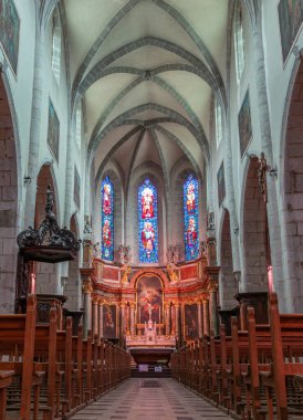 Annecy, Fransa - 7 Ocak 2022: Annecy 'deki Katolik katedrali